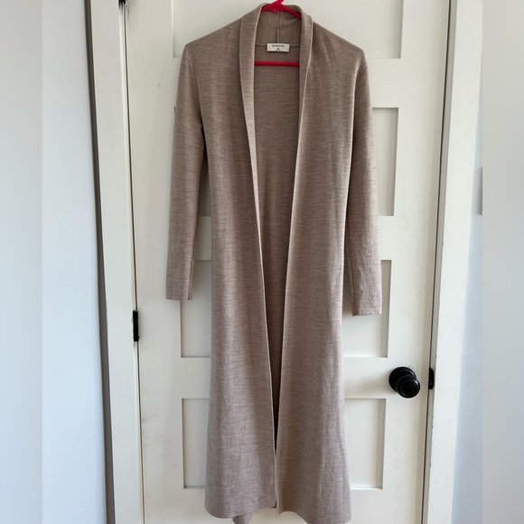 Babaton Kirby sweater size XS in dusty pink - Picture 14 of 16